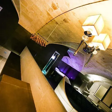 Bed & Breakfast Naucleros Suites