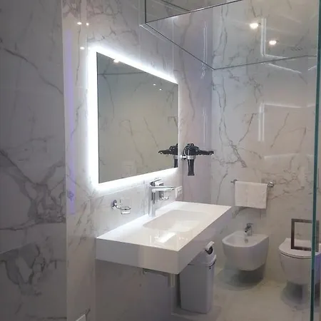 Naucleros Suites