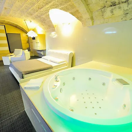Naucleros Suites * Pezze Di Greco