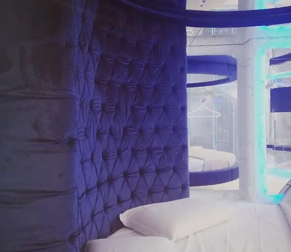 Naucleros Bed & Breakfast 4*